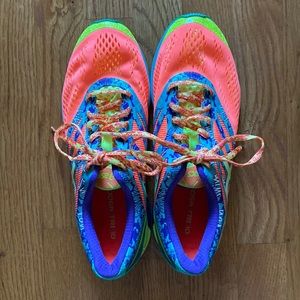 ASICS Gel-Noosa Tri 10 Sneakers